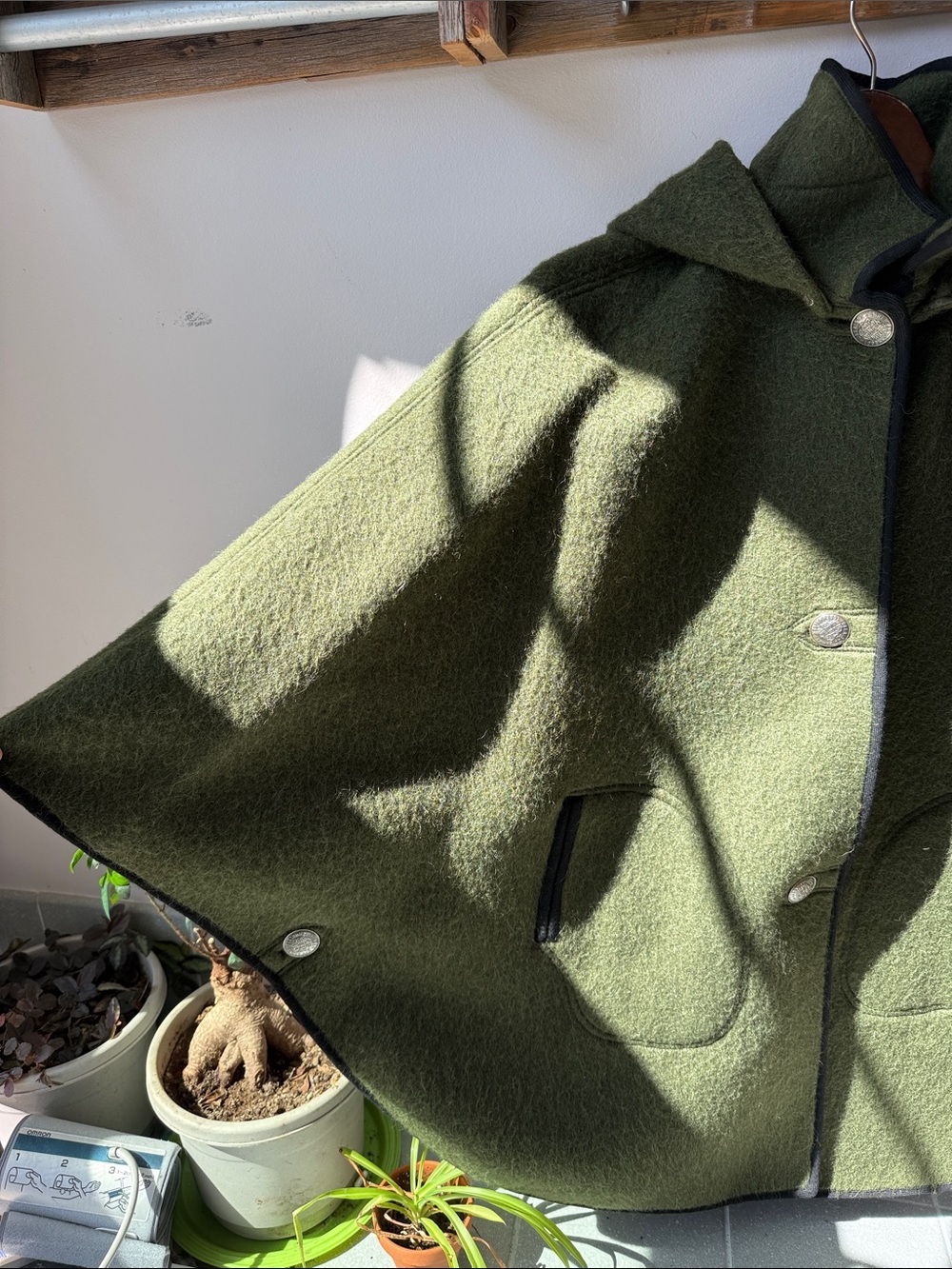 Vintage Dachstein Austrian Loden Wool Hooded Cape - Picture 6 of 13